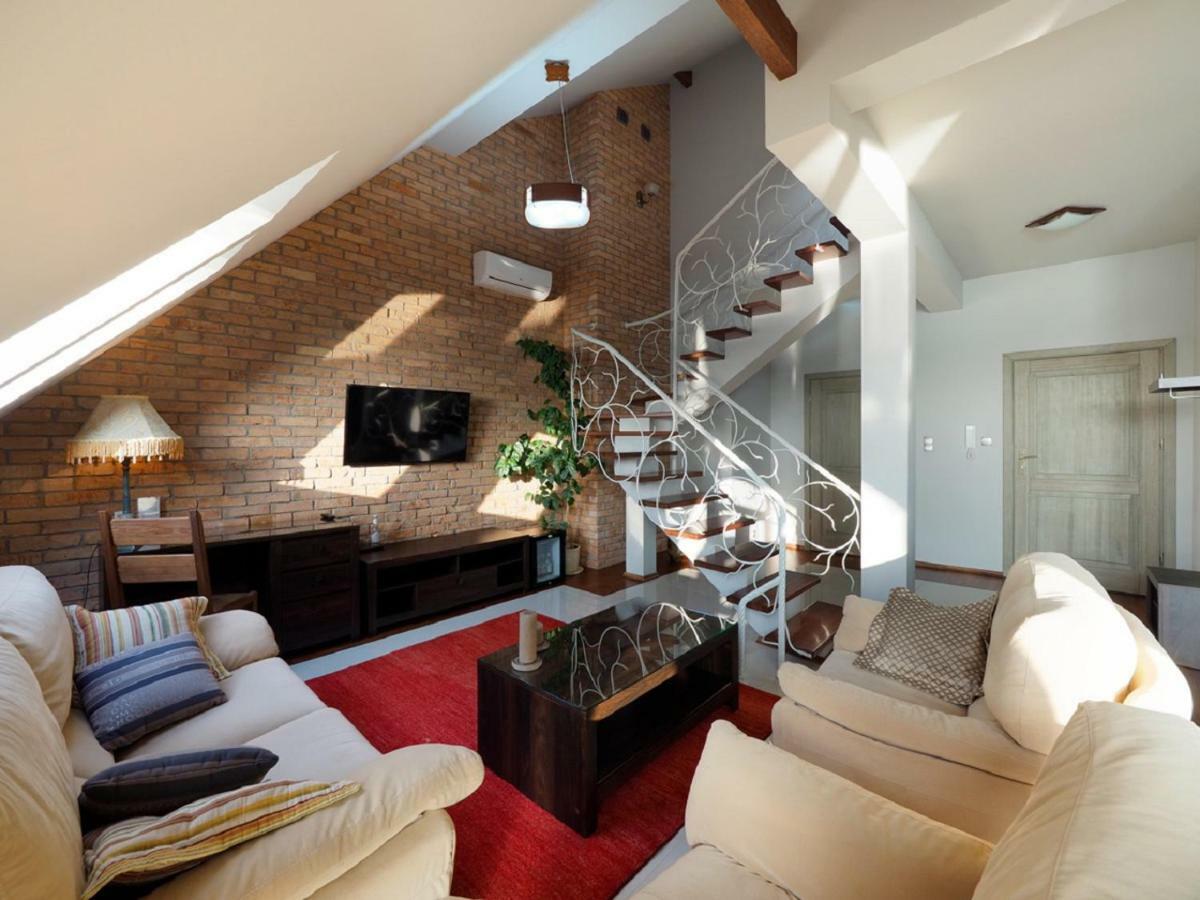 Apartamenty Faust Елк Екстериор снимка